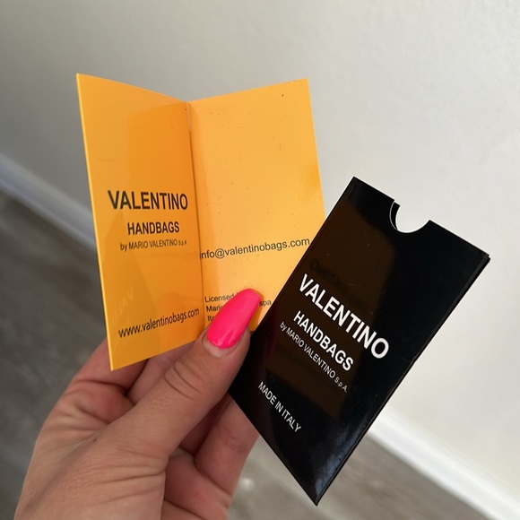 Valentino red purse like new worn twice authentic have receipt - Picture 10 of 14